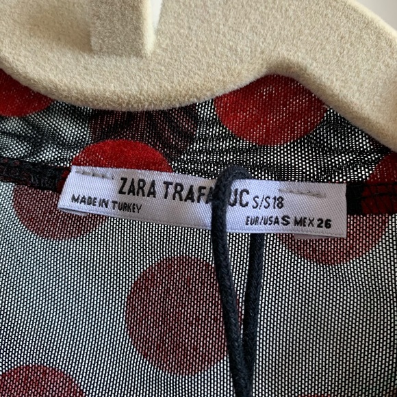 Sheer polka dot crossover top - Picture 2 of 3